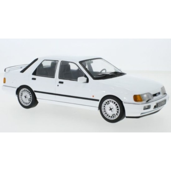 1/18 FORD SIERRA COSWORTH WHITE 1988 MCG18172