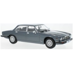 MCG18177 - 1/18 JAGUAR XJ SERIES III DARK GREY METALLIC 1979
