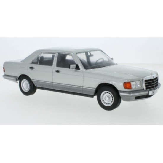 MCG18185 - 1/18 MERCEDES S CLASS (W126) SILVER 1979