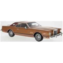 MCG18370 - 1/18 LINCOLN CONTINENTAL MARK V COPPER