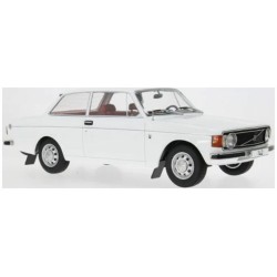 MCG18445 - 1/18 VOLVO 142 WHITE 1973