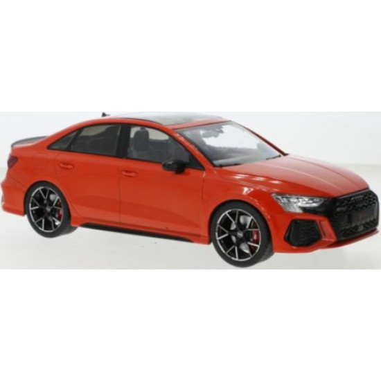 MCG18451 - 1/18 AUDI RS3 SALOON RED 2022