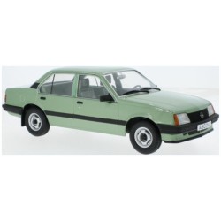 1/18 OPEL ASCONA C 1981 METALLIC GREEN MCG18458 1/18 OPEL ASCONA C 1981 METALLIC GREEN MCG18458