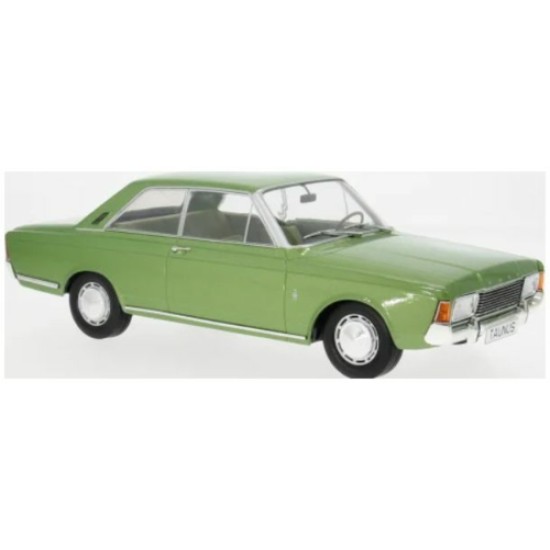 MCG18484 - 1/18 FORD P7B GREEN 1968