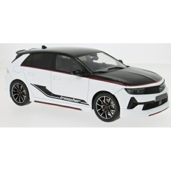 MCG18510 - 1/18  OPEL ASTRA L WHITE 2023