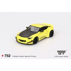 1/64 NISSAN Z PANDEM IKAZUCHI YELLOW (RHD) MGT00752-R