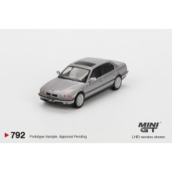 1/64 BMW 750IL ASPEN SILVER METALLIC (LHD)