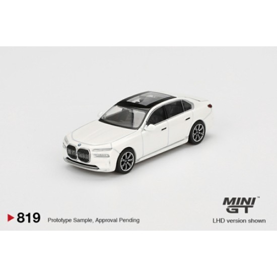 1/64 BMW I7 XDRIVE 60 MINERAL WHITE (LHD) BLISTER PACKAGING