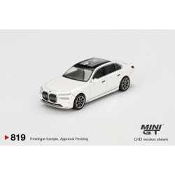 1/64 BMW I7 XDRIVE 60 MINERAL WHITE (RHD) MGT00819-R