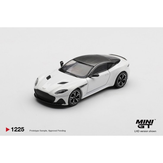 1/64 ASTON MARTIN DBS STRATUS WHITE (LHD)