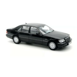 NV183381 - 1/18 1993 MERCEDES-BENZ C36 AMG - OBSIDIAN BLACK METALLIC