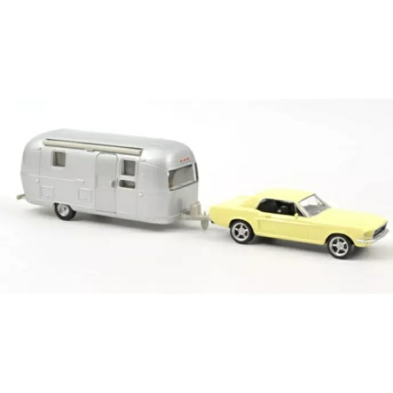 1/43 FORD MUSTANG 1968 LIGHT YELLOW AND CARAVAN 270581