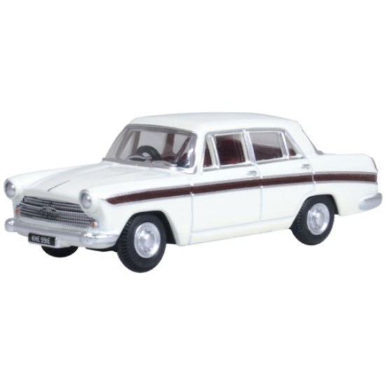 1/76 AUSTIN CAMBRIDGE SNOWBERRY WHITE/EMBASSY MAROON