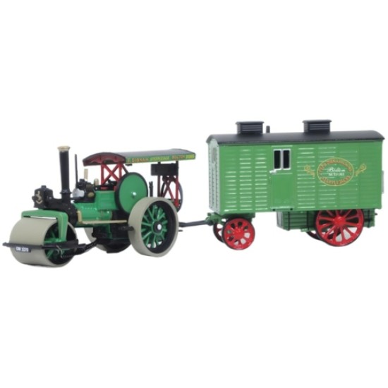 1/76 FRED DIBNAH AVELING AND PORTER ROAD ROLLER AND LIVING WAGON 76APR004