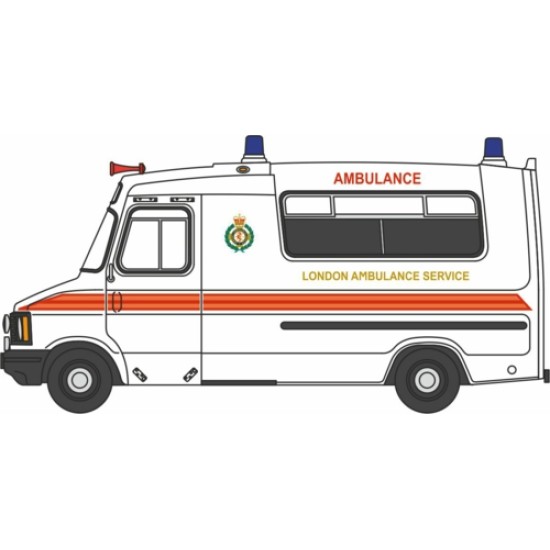 1/76 BEDFORD CF HANLON AMBULANCE LONDON AMBULANCE SERVICE (OFAH) 1/76 BEDFORD CF HANLON AMBULANCE LONDON AMBULANCE SERVICE (OFAH)