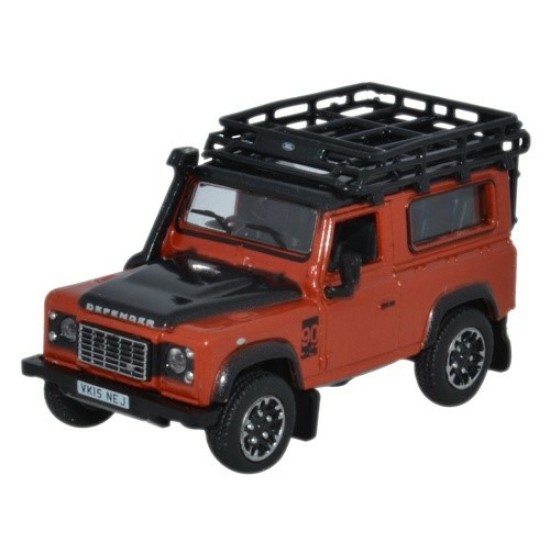 1/76 LAND ROVER DEFENDER 90 ST.WAGON PHOENIX ORANGE (ADVENTURE) 76LRDF008AD