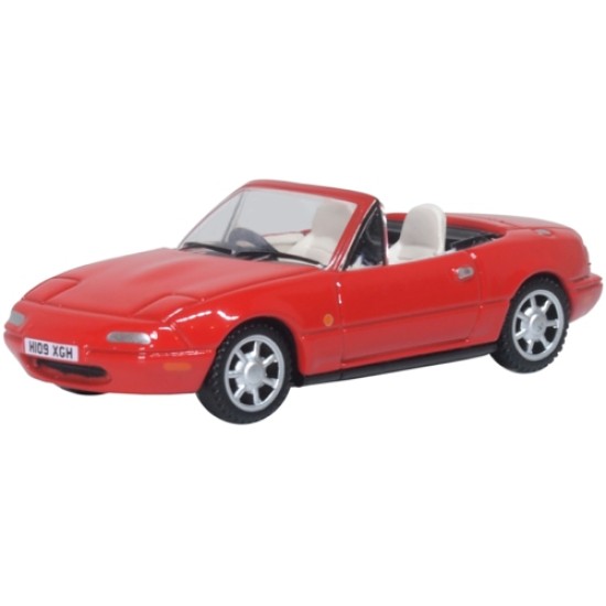 1/76 MAZDA MX5 MK1 (OPEN) CLASSIC RED