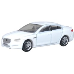 N GAUGE JAGUAR XF POLARIS WHITE NXF005