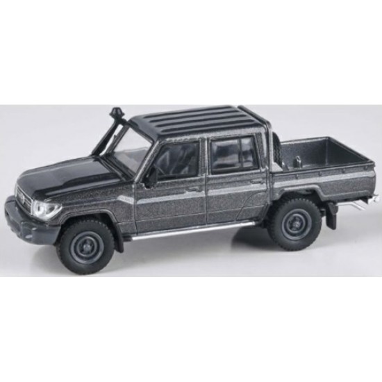 1/64 TOYOTA LAND CRUISER DOUBLE CAB LC79 GRAPHITE GREY 2014 (LHD)