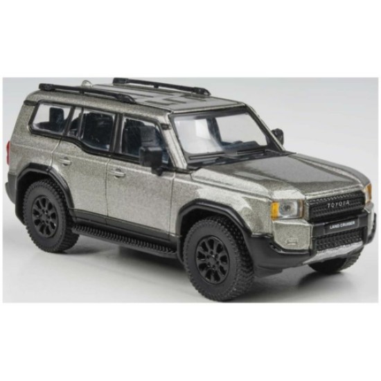 PAR65746 - 1/64 TOYOTA LAND CRUISER 250 METEOR SILVER 2024 (RHD)