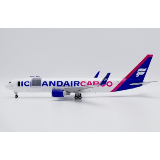 PPCICELAND767 - 1/200 ICELAND AIR B767-300ER