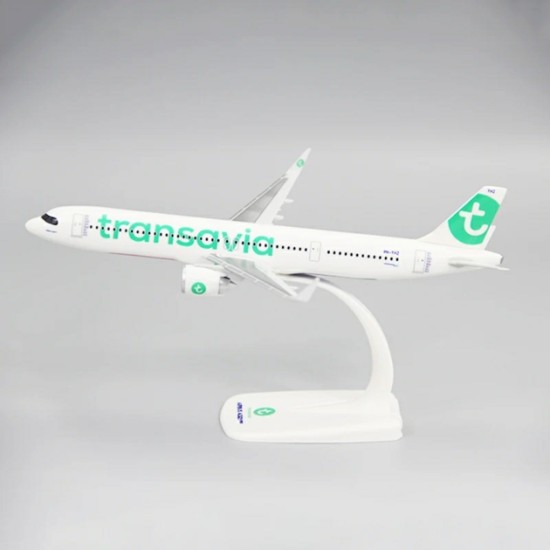 PPC 1/200 TRANSAVIA A321 NEO SNAP-FIT PLASTIC MODEL