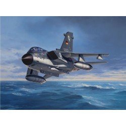 1/144 PANAVIA TORNADO IDS/GR.1 (PLASTIC KIT) 1/144 PANAVIA TORNADO IDS/GR.1 (PLASTIC KIT)