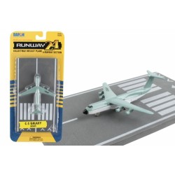 RUNWAY24 C-5 GALAXY RUNWAY24 C-5 GALAXY