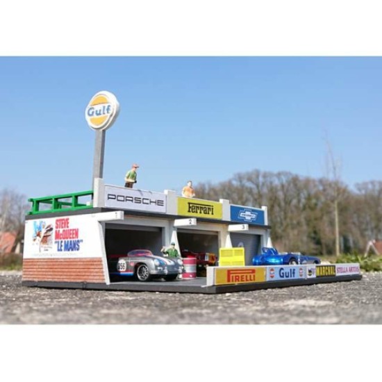 1/64 PITLANE GULF DIORAMA WOODEN MODELKIT