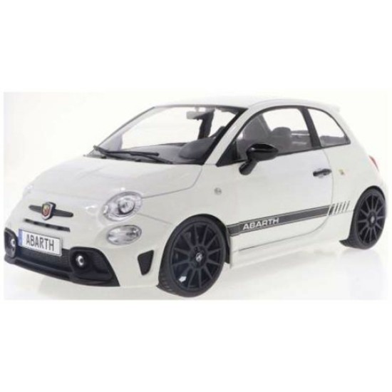 SOL1811301 - 1/18 FIAT F595 ABARTH WHITE 2022