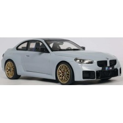 SOL1812905 - 1/18 BMW M2 CS BROOKLYN GREY 2025