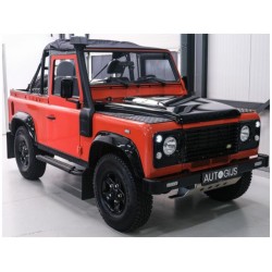 SOL1813502 - 1/18 LAND ROVER DEFENDER 90 CONVERTIBLE ORANGE 2016 SOL1813502 - 1/18 LAND ROVER DEFENDER 90 CONVERTIBLE ORANGE 2016