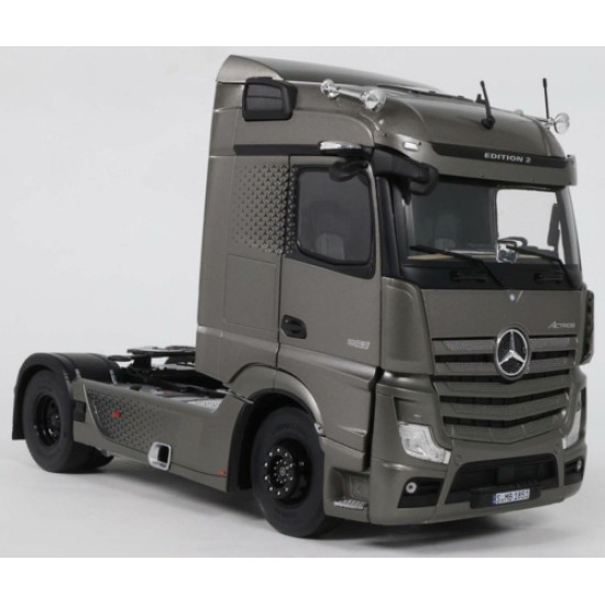 SOL2400205 - 1/24 MERCEDES BENZ ACTROS L MAT SILVER 2021 SOL2400205 - 1/24 MERCEDES BENZ ACTROS L MAT SILVER 2021