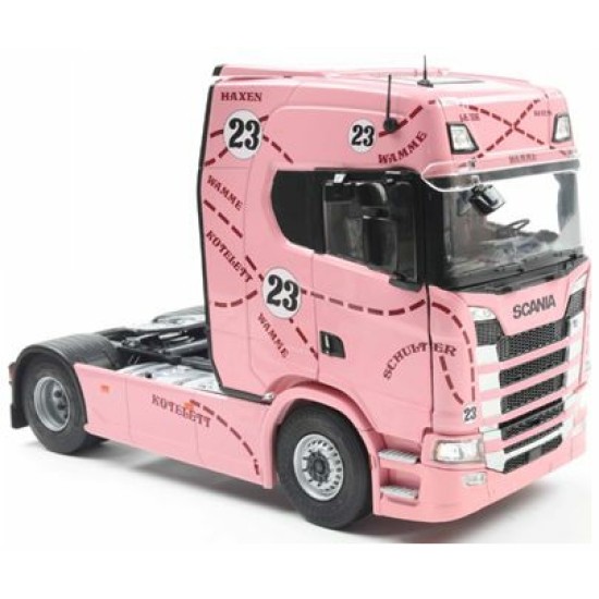 SOL2400306 - 1/24 SCANIA 580S HIGHLINE PINK PIG TRIBUTE 2023 SOL2400306 - 1/24 SCANIA 580S HIGHLINE PINK PIG TRIBUTE 2023