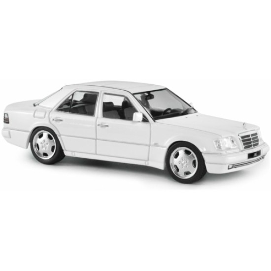 SOL4313205 - 1/43 MERCEDES BENZ (W124) E60 AMG WHITE 1994