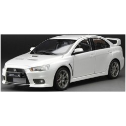 SUNH5824 - 1/18 MITSUBISHI LANCER EVOLUTION X WHITE SUNH5824 - 1/18 MITSUBISHI LANCER EVOLUTION X WHITE