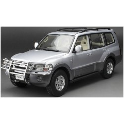 SUNH5832 - 1/18 MITSUBISHI PAJERO V73 COOL SILVER (NEW TOOLING)
