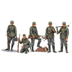 1/35 GERMAN INFANTRY MID WWII