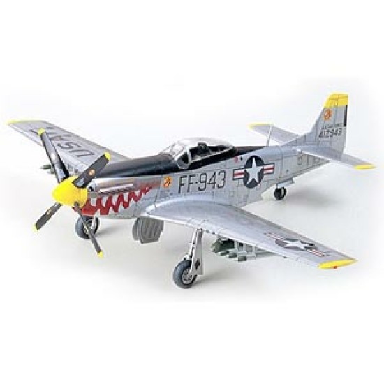 1/72 NORTH AMERICAN F-51D MUSTANG (PLASTIC MODEL KIT) 60754