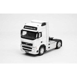 1/32 VOLVO FH12 GLOBETROTTER XL WHITE 1/32 VOLVO FH12 GLOBETROTTER XL WHITE