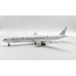 1/200 777-312 SINGAPORE AIRLINES STAR ALLIANCE 9V-SYL WITH STAND