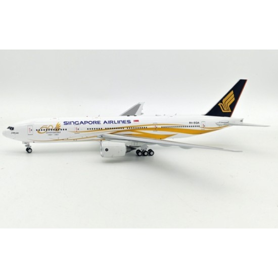 1/200 SINGAPORE AIRLINES BOEING 777-212/ER 9V-SQA WITH STAND B-777-SQ-SQA