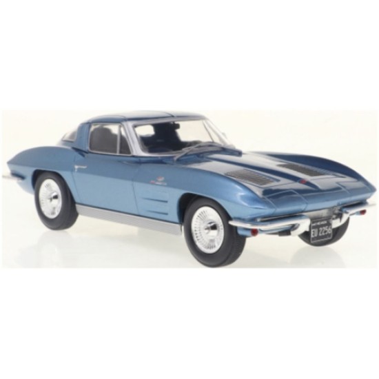 WBX124232 - 1/24 CHEVROLET CORVETTE (C2) LIGHT BLUE