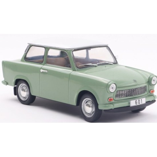 WBX124241 - 1/24 TRABANT 601 LIGHT GREEN