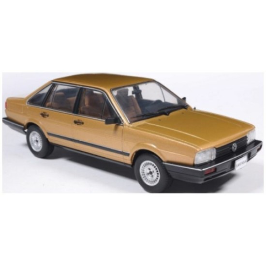 WBX124285 - 1/24 VW SANTANA BEIGE 1985