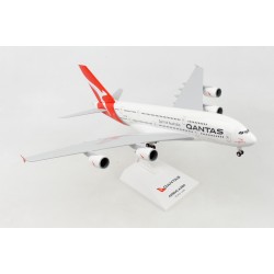 SKR1000 - 1/200 QANTAS AIRLINES A380 W/GEAR