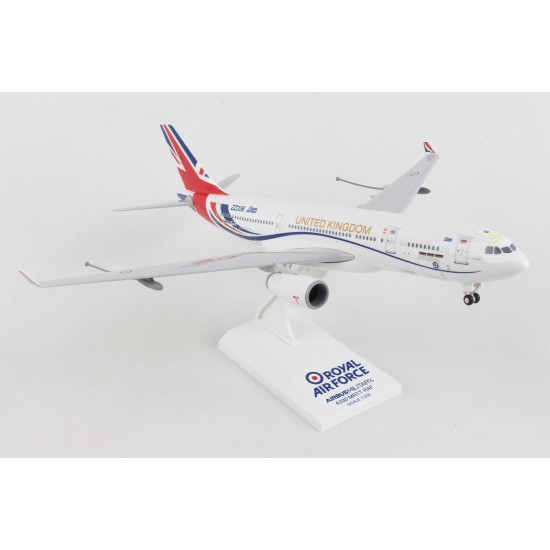 SKR1048 - 1/200 A330 VOYAGER VESPINA ZZ336 WITH GEAR
