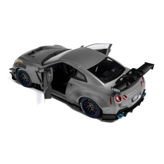 1/18 NISSAN GT-R (R35) W/LIBERTY WALK BODY KIT 2.0 SILVER 2023 S1805815