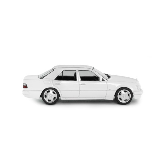 1/43 MERCEDES BENZ (W124) E60 AMG WHITE 1994 S4313205