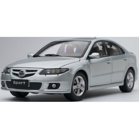 SUNH5892 - 1/18 MAZDA 3 SPORT GLACIER SILVER METALLIC
